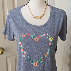 ST. JOHN'S BAY BRAND WOMENS BLUE SHORT SLEEVES FLORAL HEART TEE-SHIRT SIZE SMALL
